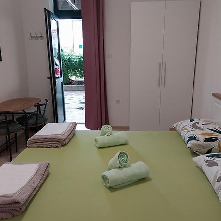 Appartamento Sobe Kraft 2 Živogošće Esterno foto